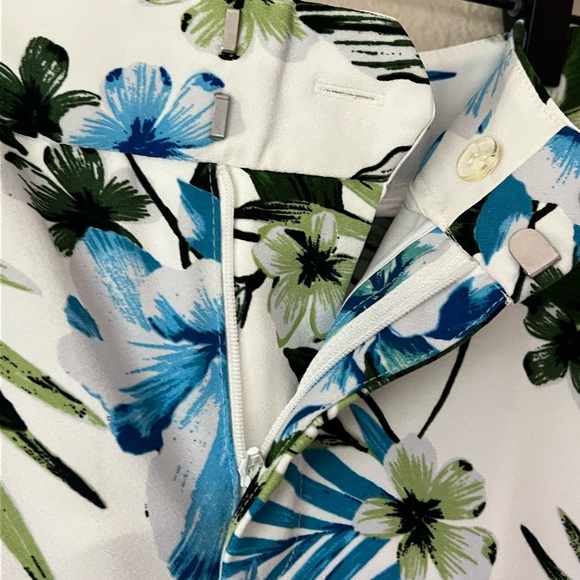 BANANA REPUBLIC High-Rise Wide-Leg Pants - Picture 5 of 10